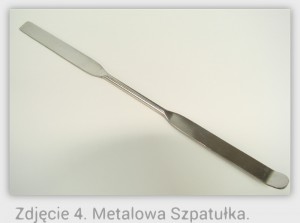 Metalowa szpatułka, sprzęt laboratoryjny w geografii